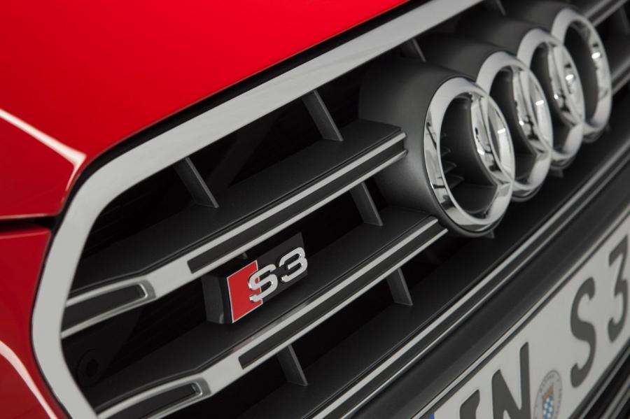  Audi S3 Sedan (8V) 2013 года  (WW) (фото 25 из 95)